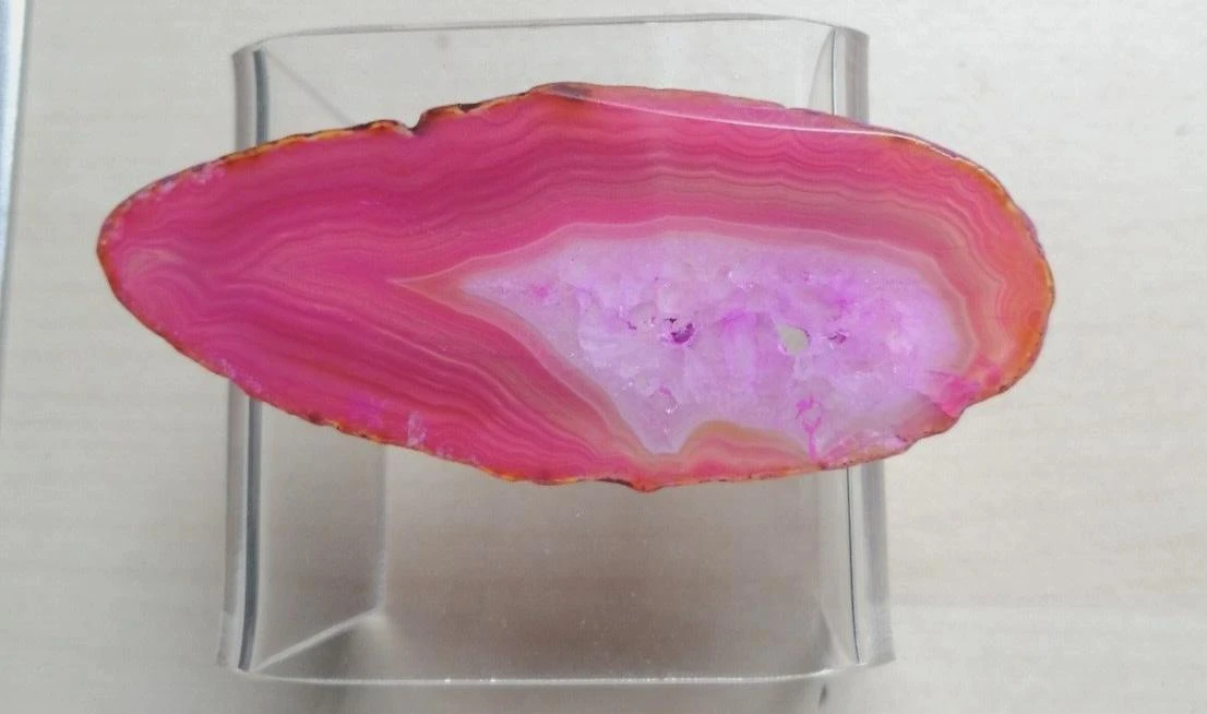Dun gepolijst roze agaatplakje lang 7 cm / 13,83 g Rio Grande do Sul - Brazilië – photo 2